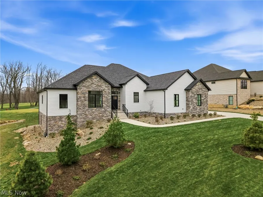 6879 Kyle Ridge Pointe, Canfield, OH 44406 - #2