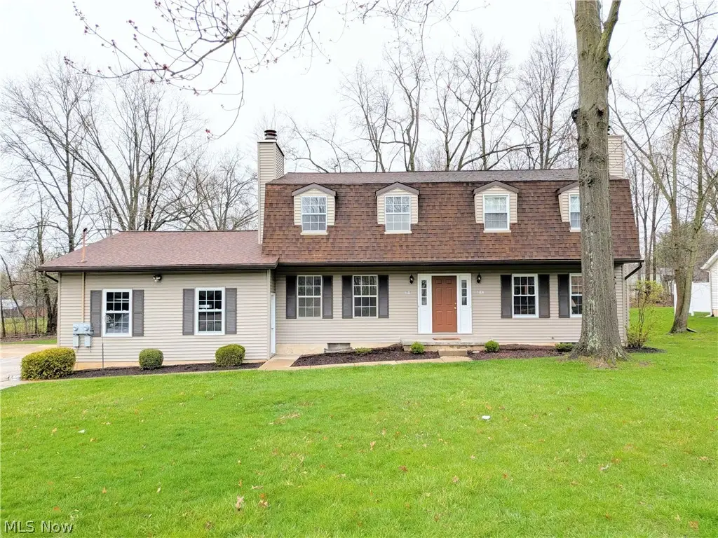 3049 Thornton Nw Street, North Canton, OH 44720 - #1