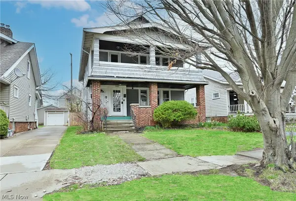 2131 Wascana Avenue, Lakewood, OH 44107