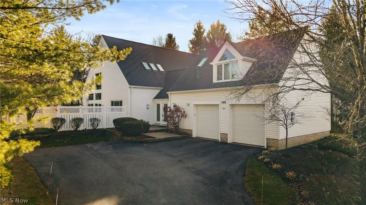 985 Goldenrod Trail, Aurora, OH 44202 - #1