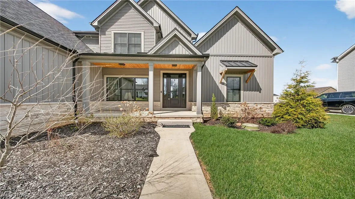 2071 Lanterman Circle, Hinckley, OH 44233 - #1