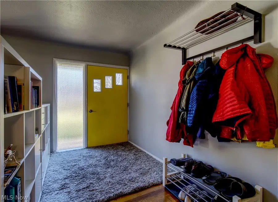 8160 Marianna Boulevard, Broadview Heights, OH 44147 - #3