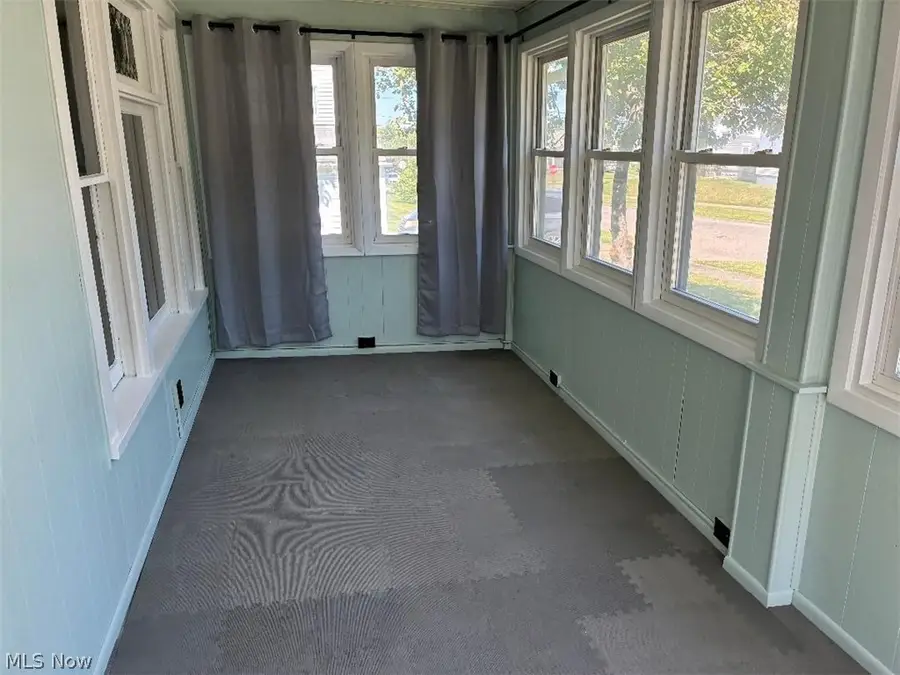 319 Foesythe Avenue, Girard, OH 44420 - #3