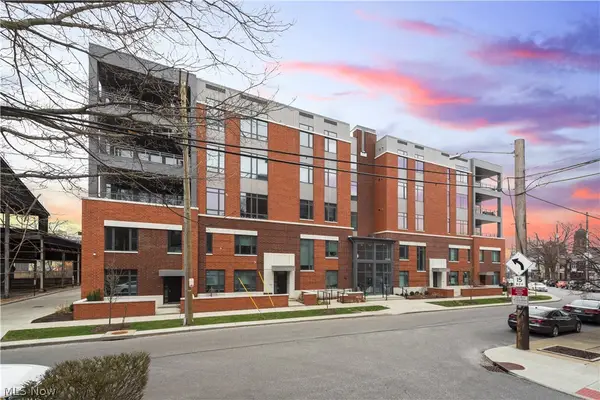 2044 Random Road #102, Cleveland, OH 44106
