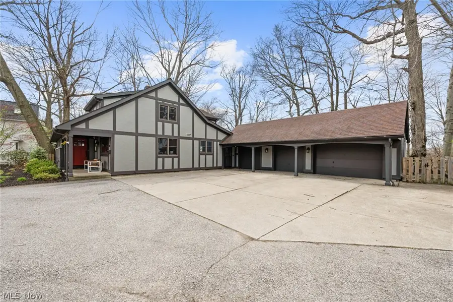 22235 Arbor Cliff Lane, Rocky River, OH 44116 - #3