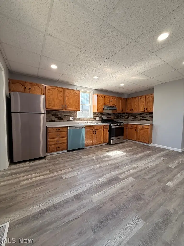 512 6th Sw Street, Massillon, OH 44647 - #2