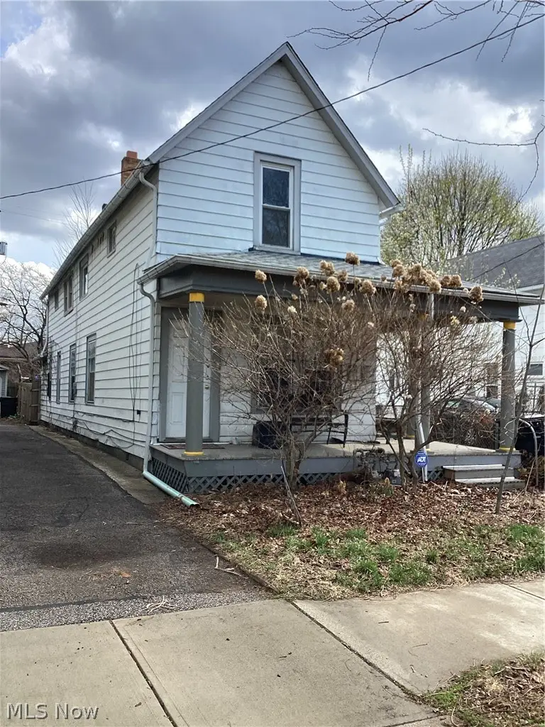 6009 W Clinton Avenue, Cleveland, OH 44102 - #2