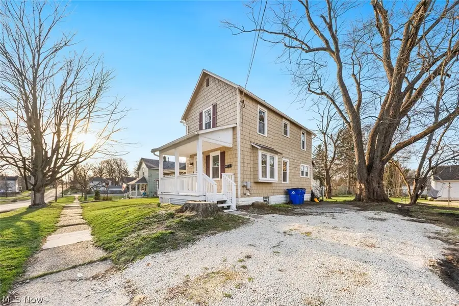 615 W Spruce Avenue, Ravenna, OH 44266 - #2