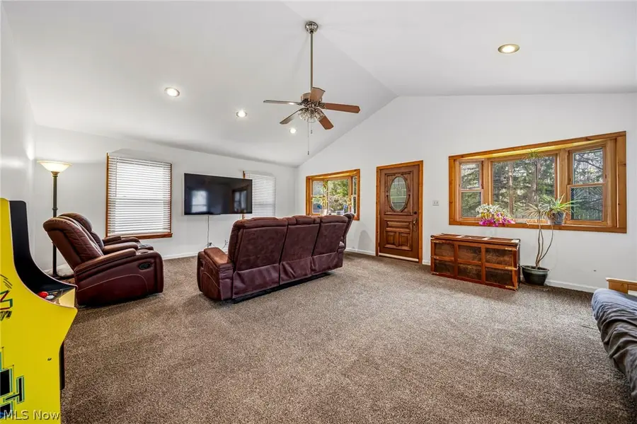 109 Cornelia Drive, Chardon, OH 44024 - #2