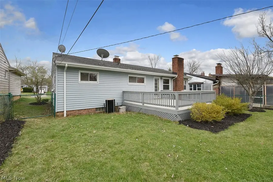 5011 S Sedgewick Road, Lyndhurst, OH 44124 - #3