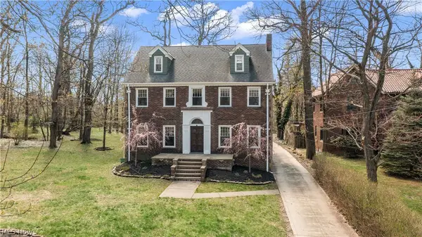 3372 Mayfield Road, Cleveland Heights, OH 44118