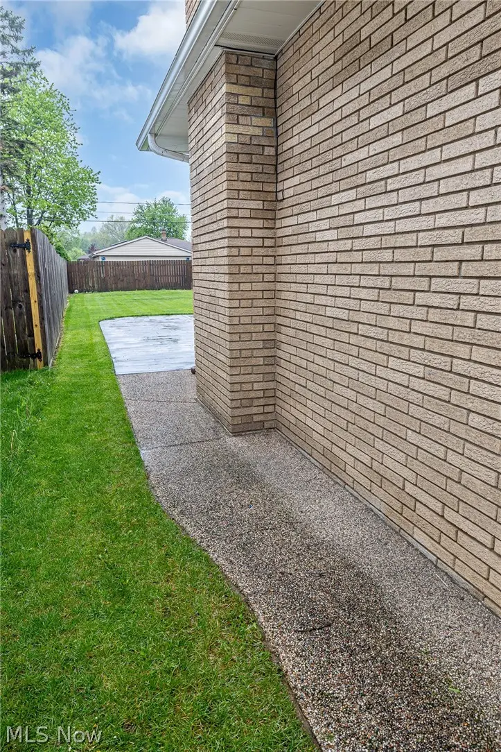 12017 Denver Drive, Parma Heights, OH 44130 - #3