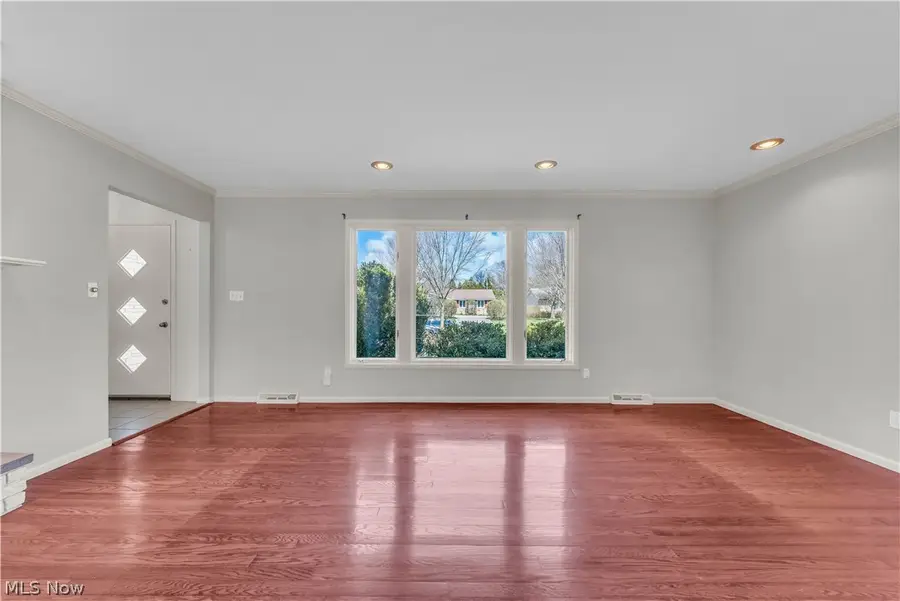 25106 Hazelmere Road, Beachwood, OH 44122 - #3