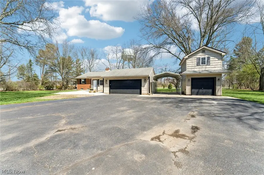 379 N Aurora Road, Aurora, OH 44202 - #2