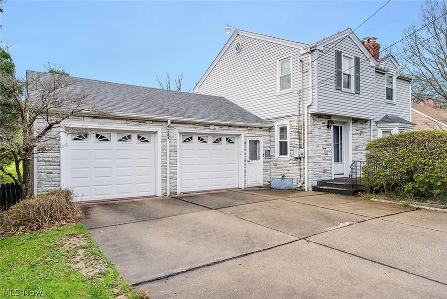 2504 Cardinal Drive, Youngstown, OH 44505 - #3