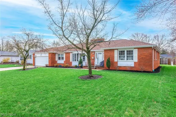 362 Hamilton Circle, Elyria, OH 44035