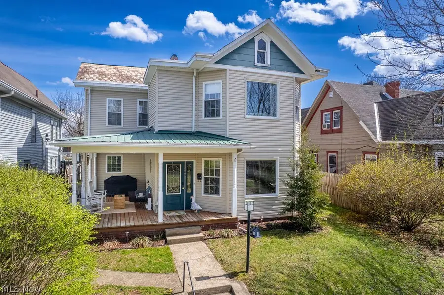 403 Columbia Avenue, Williamstown, WV 26187 - #2