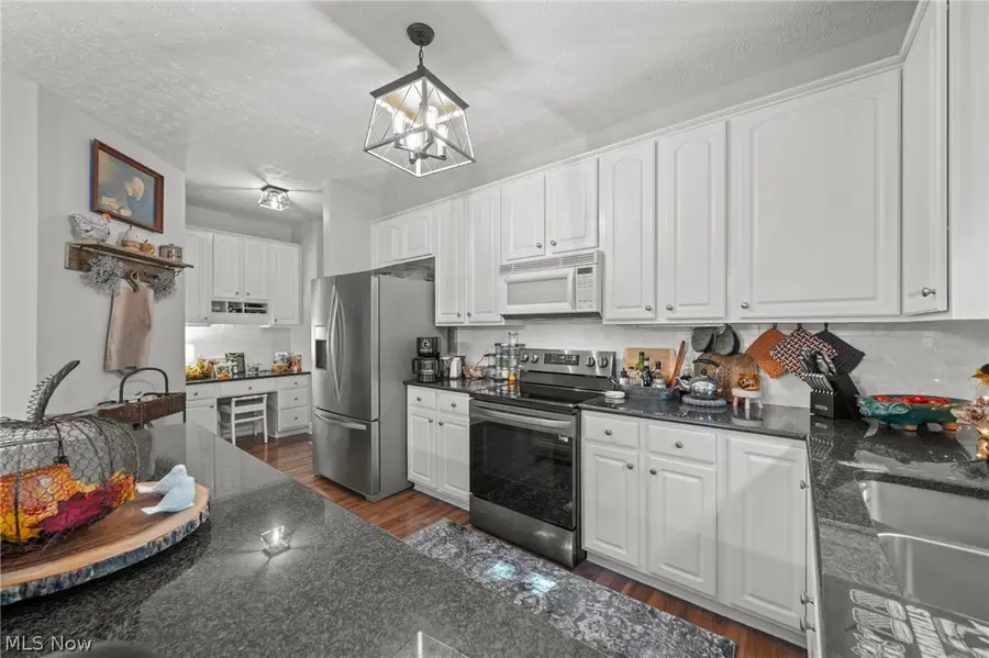 3953 Hilltop Drive, Vermilion, OH 44089 - #2