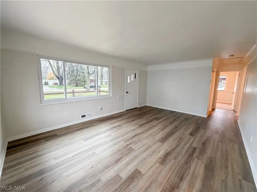 4506 Silverdale Road, North Olmsted, OH 44070 - #3