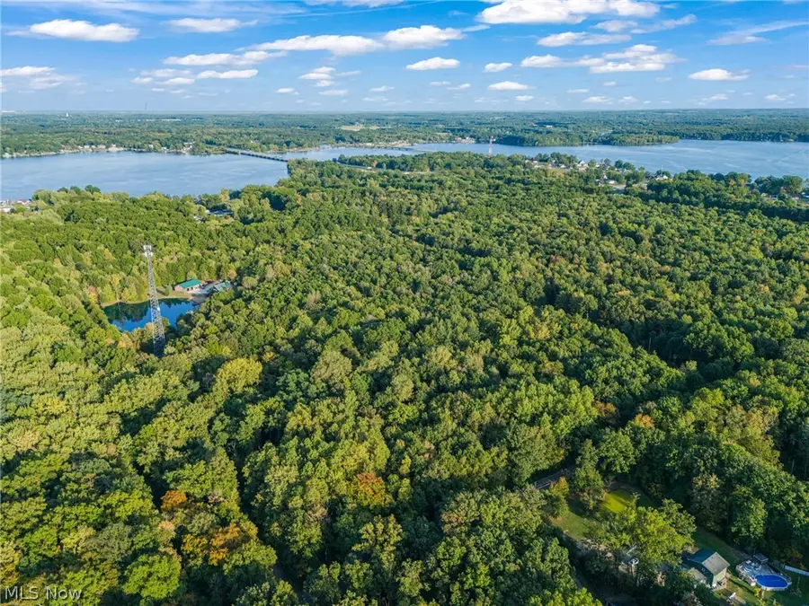 1135 N Mahoning Portage Co Line Road, Lake Milton, OH 44429 - #3