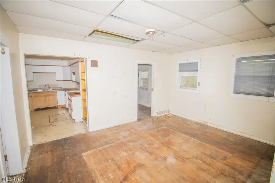 9207 Cannon Avenue, Cleveland, OH 44105 - #3