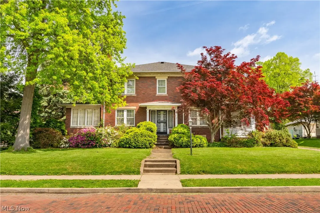 317 18th Nw Street, Canton, OH 44703 - #1