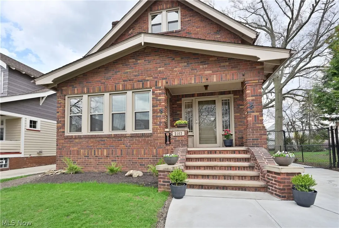 2163 Waterbury Road, Lakewood, OH 44107 - #1