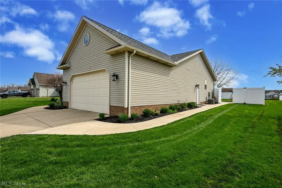 2861 Lauren Nw Circle, Massillon, OH 44647 - #2