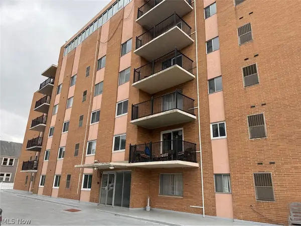 12029 Clifton Boulevard #301, Lakewood, OH 44107