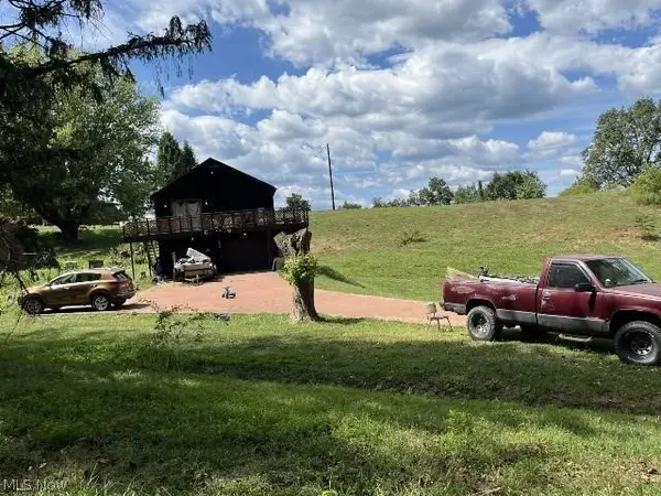 414 Whiteman Hill Road, New Martinsville, WV 26155