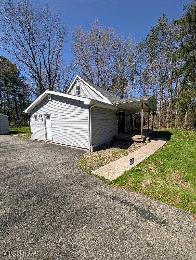 3032 Bell Wick Rd, Hubbard, OH 44425 - #3