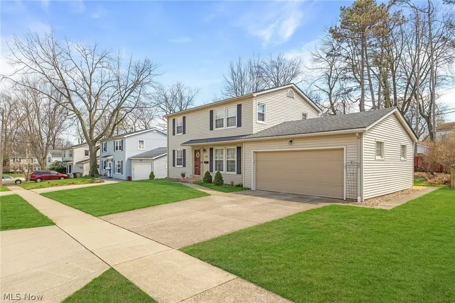 880 Markham Avenue, Cuyahoga Falls, OH 44221 - #2