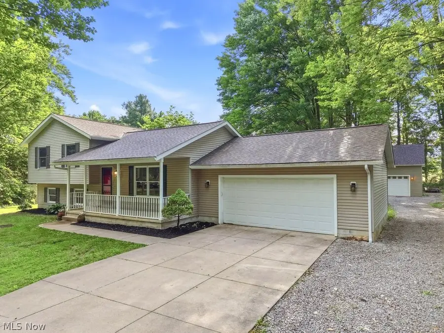 7165 Northview Drive, Wadsworth, OH 44281 - #2