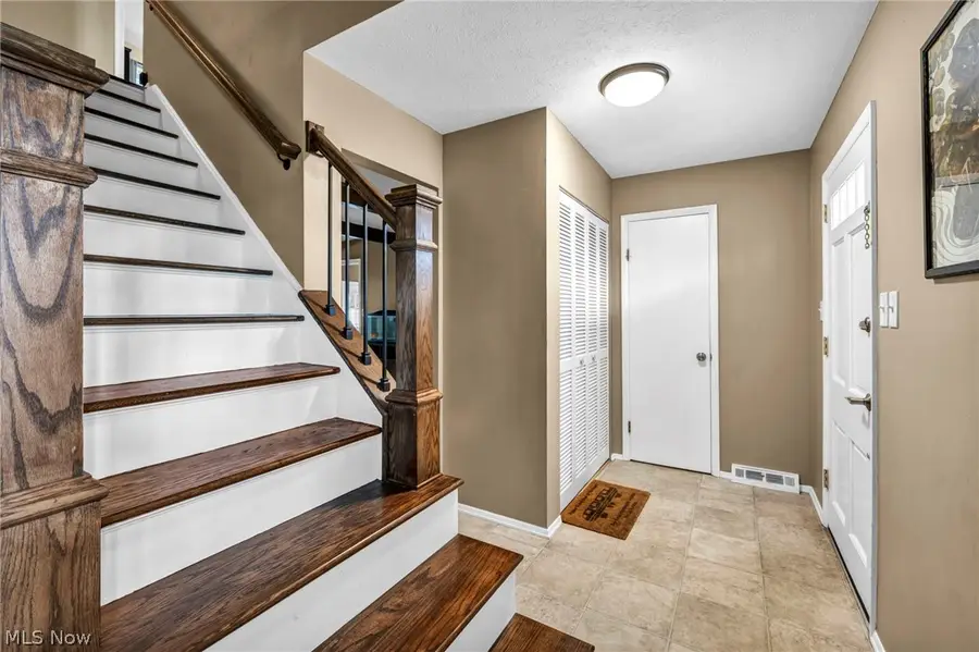 5862 Gareau Drive, North Olmsted, OH 44070 - #3