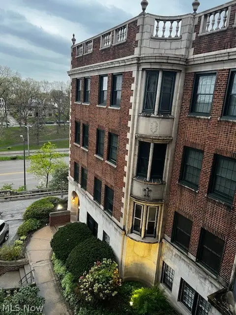 11430 Cedar Glen Parkway #B1-B2, Cleveland, OH 44106 - #3