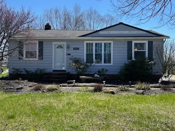 11821 Ronald Drive, Parma, OH 44130