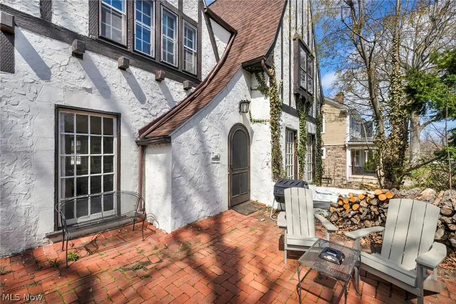 1284 Overlook Road, Lakewood, OH 44107 - #3