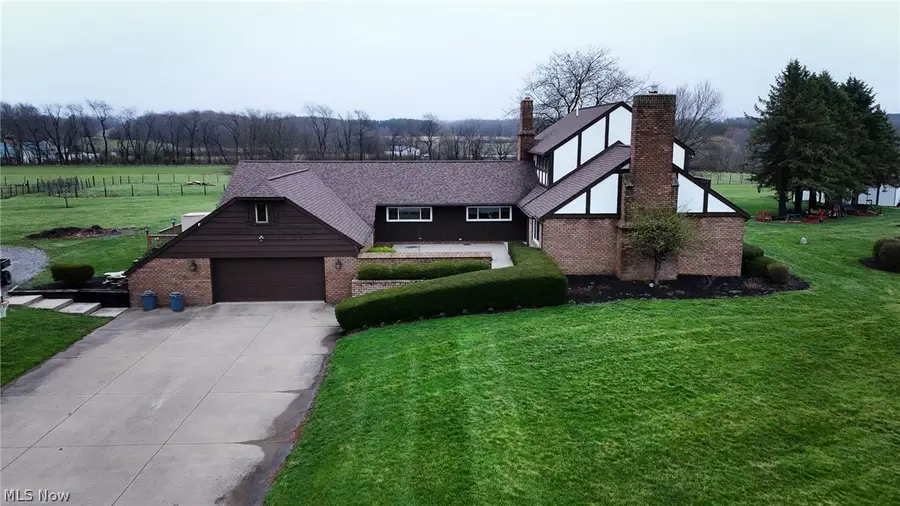 13177 Beaver Springfield Road, New Springfield, OH 44443 - #3