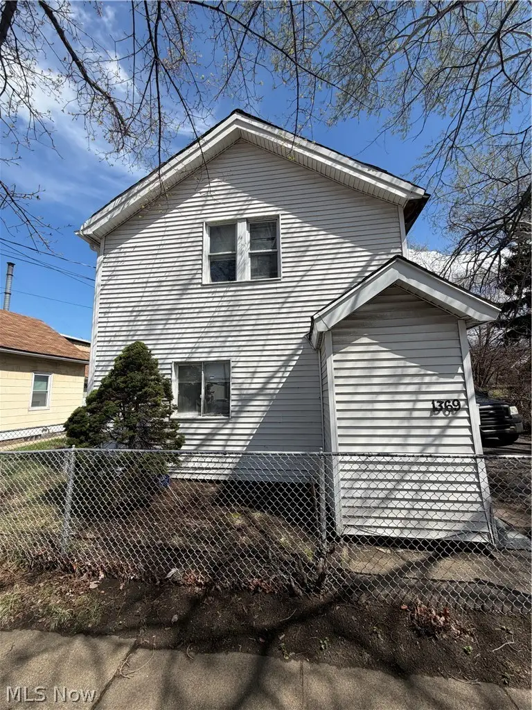 1369 E 41st Street, Cleveland, OH 44103 - #1
