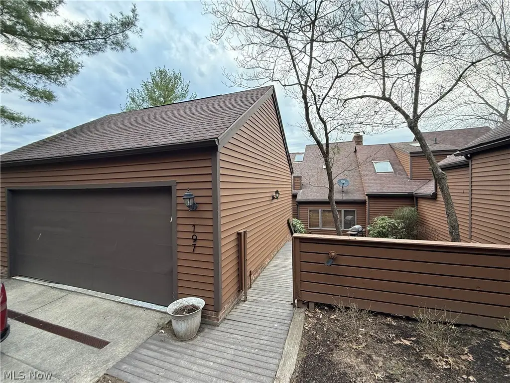 197 Clubside Nw Drive, New Philadelphia, OH 44663 - #1