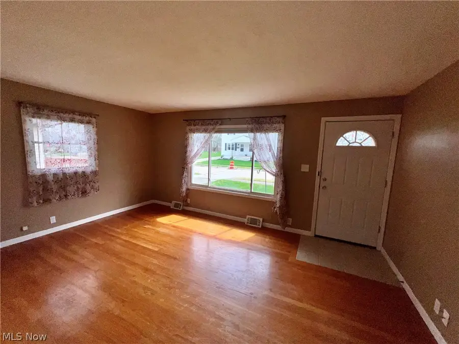 227 Howard Street, Medina, OH 44256 - #2