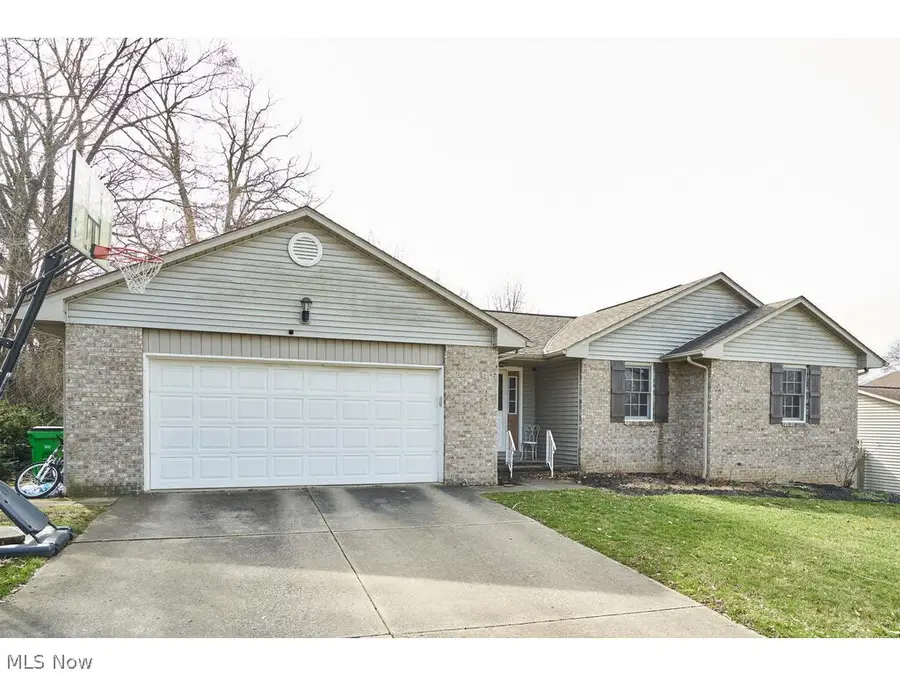 183 Mccadden Ne Avenue, Massillon, OH 44646 - #2