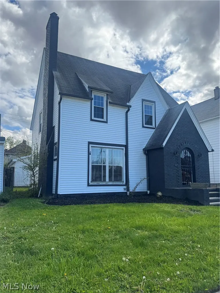 10900 Vernon Avenue, Garfield Heights, OH 44125 - #3