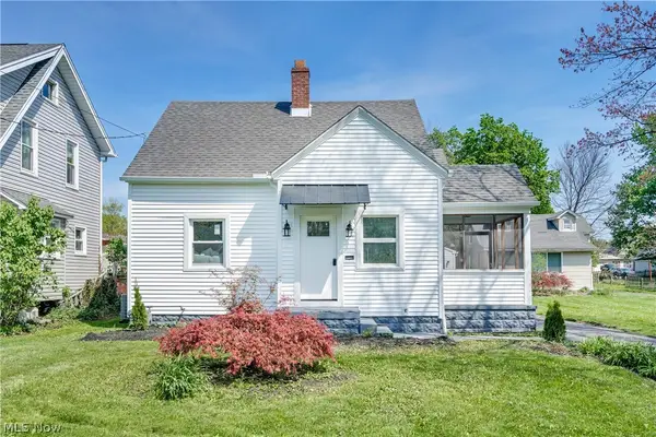 14 Massachusetts Avenue, Poland, OH 44514