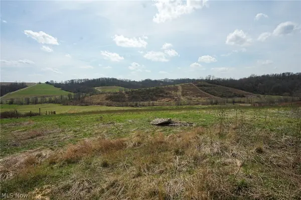 Perine Rd, Zanesville, OH 43701