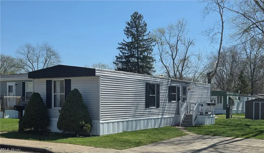 108 Gulf Stream Se Lane, New Philadelphia, OH 44663 - #2