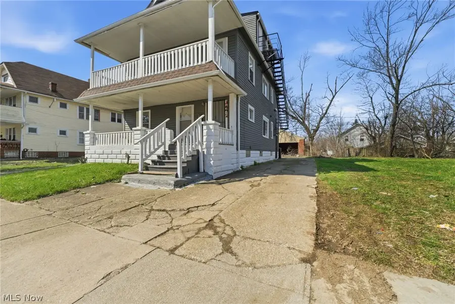 3672 E 144th Street, Cleveland, OH 44120 - #2