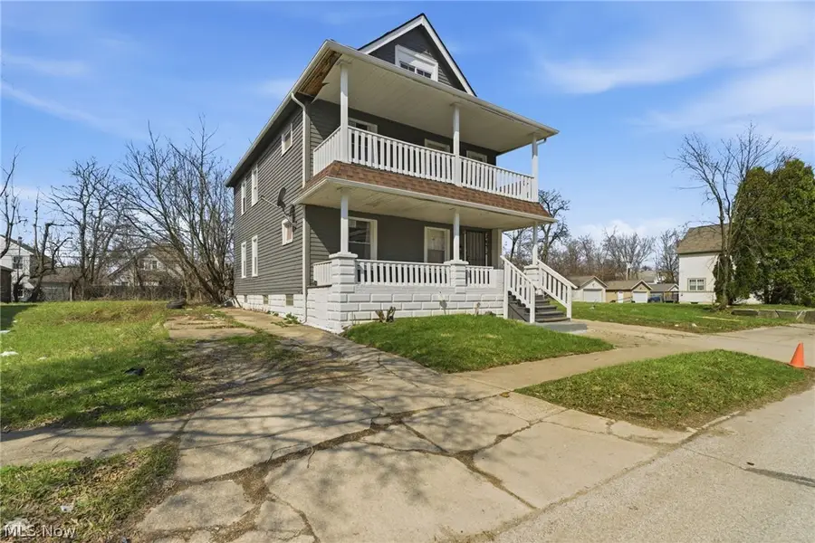 3672 E 144th Street, Cleveland, OH 44120 - #3