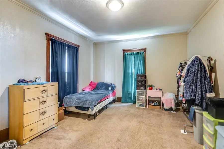 242 5th Nw Street, Barberton, OH 44203 - #3