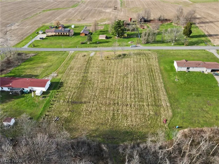 24865 Center Avenue, Alliance, OH 44601 - #2